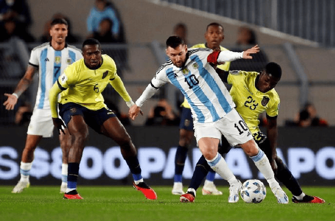 开云官方app入口-厄瓜多尔队在比赛中打败对手